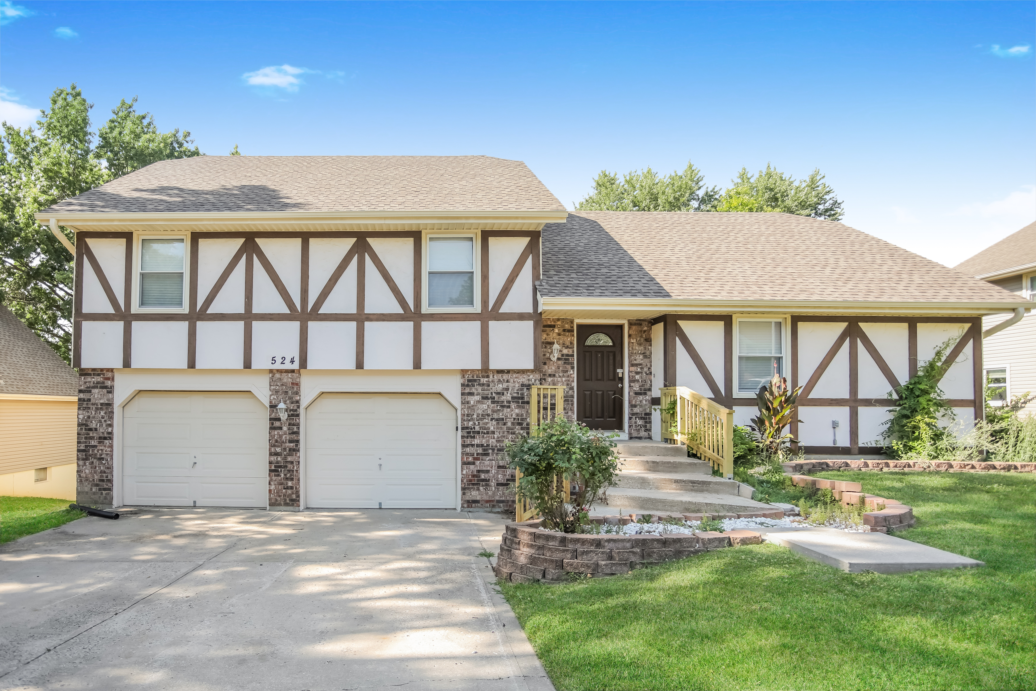 524 NW  65th Ter Kansas City, MO 64118